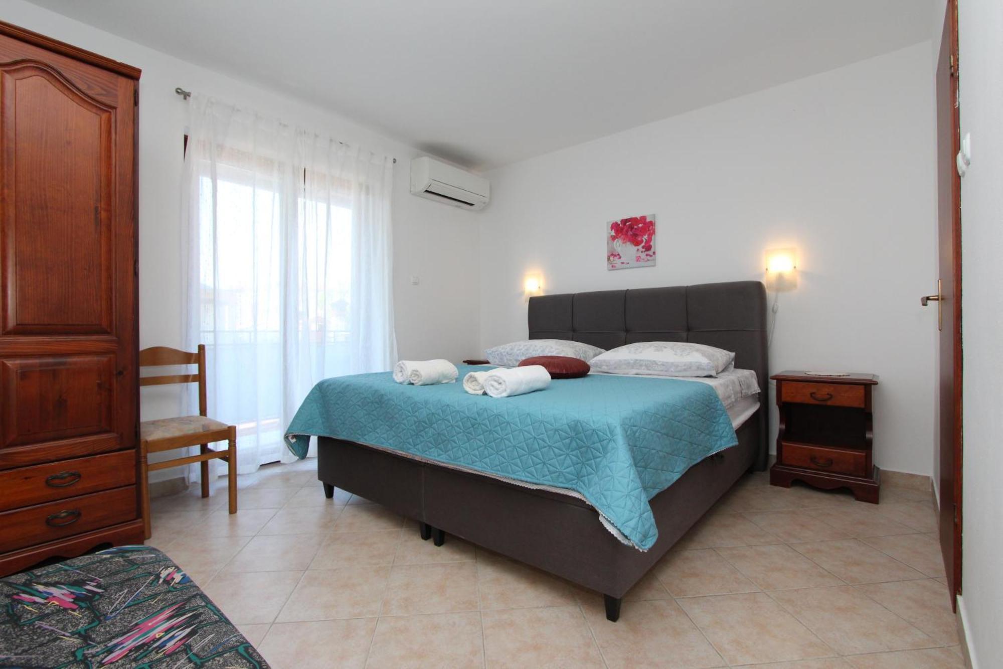 Apartments And Room Silvana Rovinj Exteriör bild